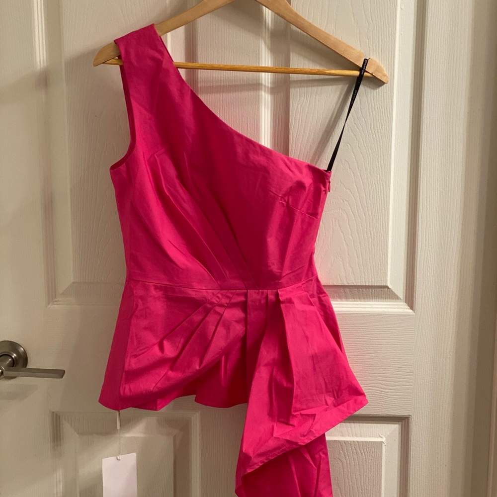 Self-portrait Fuchsia one shoulder top. New with tag! Size 2 - Picture 4 of 5
